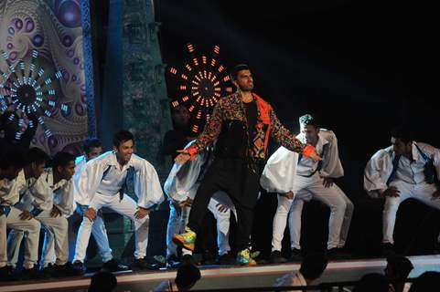 Ranveer Singh Rehearse for Screen Awards