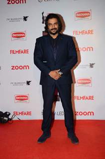 R. Madhavan at Filmfare Awards - Red Carpet