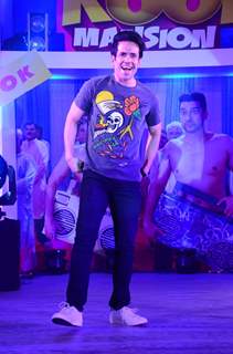 Tusshar Kapoor Promotes Kyaa Kool Hai Hum 3