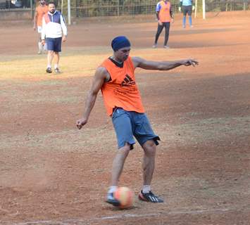 Dino Morea Snapped Practicing Soccer