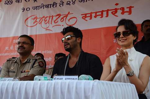 Kangana Ranaut and Arjun Kapoor at Thane R.T.O Event