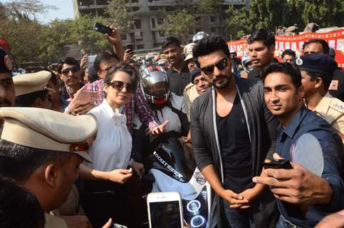 Kangana Ranaut  and Arjun Kapoor at Thane R.T.O Event