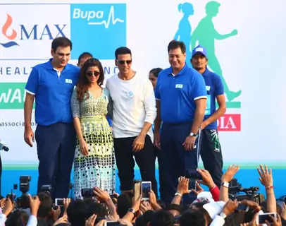 Akshay Kumar and Nimrat Kaur Flagged off 'Walk for Health'