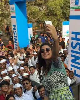Nimrat Kaur Clicks Selfie at 'Walk for Health' Event