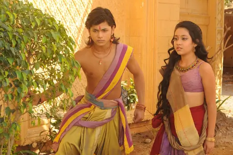 Ashoka and Kaurwaki risk life to find Jagannath in Chakravartin Ashoka Samrat