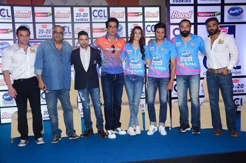 Bollywood Celebs at Launch of Celebrity Cricket League 6