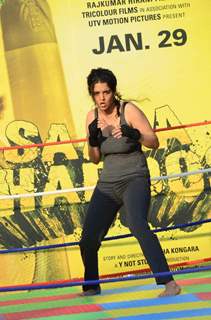 Ritika Singh Shows Some Boxing Moves at Promotional Event of 'Saala Khadoos'