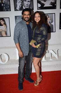 R. Madhavan with his Wife at Dabboo Ratnani Calendar Launch