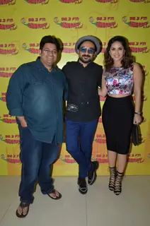 Vir Das and Sunnly leone at Radio Mirchi for Promotions of Mastizaade