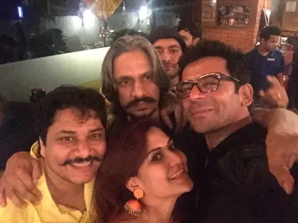 Vijay Raaz and Sunil Grover Celebrates Lohri at The PUMP Room Beer Factory