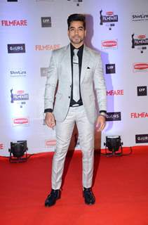 Gautam Gulati at Filmfare Awards 2016