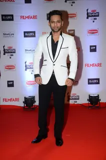 Rahul Vaidya at Filmfare Awards 2016