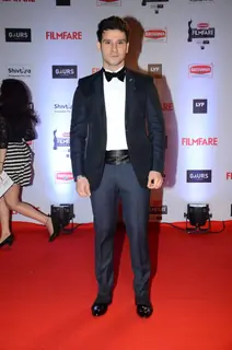 Girish Kumar at Filmfare Awards 2016