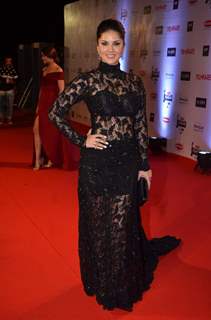 Sunny Leone at Filmfare Awards 2016