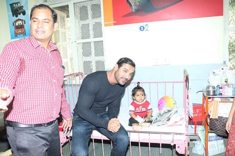 John Abraham Inaugurates IVF Centre at Wadia Hospital