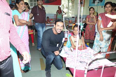 John Abraham Inaugurates IVF Centre at Wadia Hospital