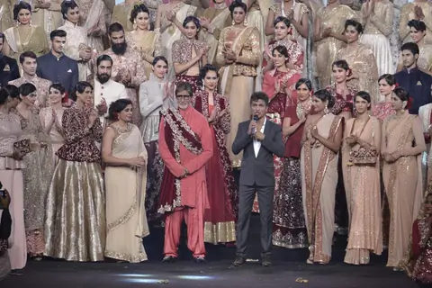 Amitabh Bachchan and Vikram Phadnis at 25th Anniversary Celebration