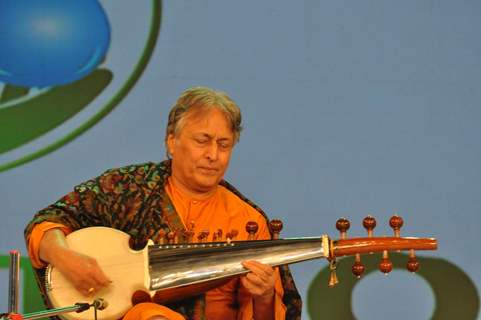 Ustaad Amjad Ali Khan at NDTV Cleanathon