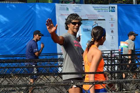 Pinkathon Ambassador Milind Soman at Mumbai Marathon