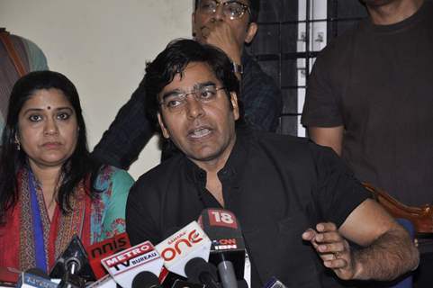 Ashutosh Rana and Renuka Shahane at Press Meet of CINTAA for 'Kiku Sharda'