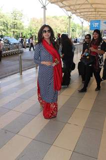 Celebs Snapped at Airport