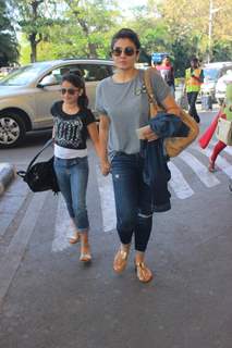 Raveena Tandon Snapped with her Daughter Rasha at Airport