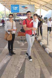 Isha Koppikar Snapped at Airport