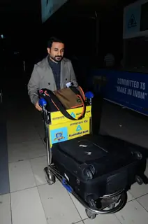 Vir Das Snapped at Airport