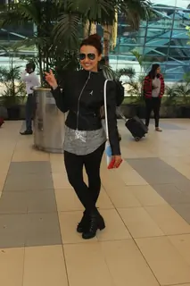 Celebs Snapped at Airport