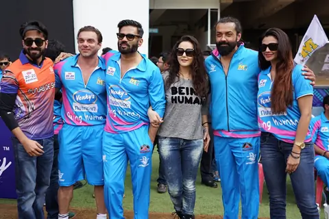 Ayushmann, Sohail, Suniel, Preity, Bobby and Daisy Snapped Supporting 'Mumbai Heroes' at CCL Match