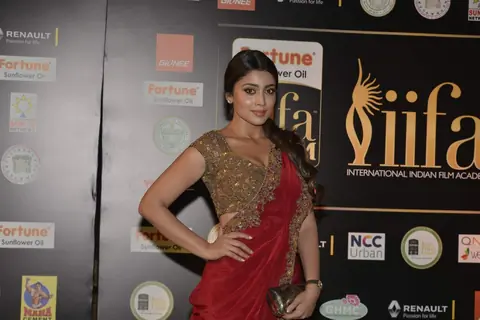 Shriya Saran Sizzles at IIFA Utsavam Day 1