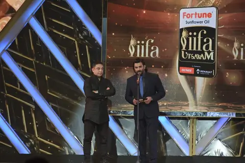 Kamal Haasan and R. Madhavan at IIFA Utsavam Day 1