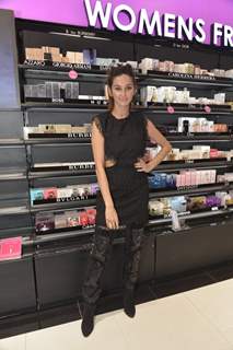 Shibani Dandekar at Sephora Store Launch