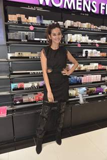 Shibani Dandekar at Sephora Store Launch