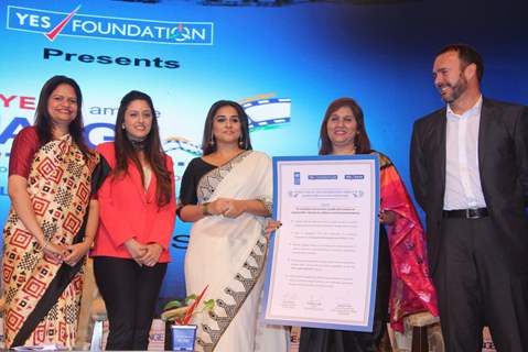 Vidya Balan at 'I am the Change Awards'