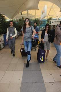 Kriti Sanon Snapped at Airport