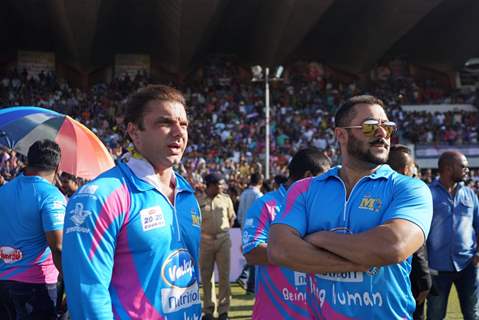 Sohail Khan and  Salman Khan Snapped at CCL Match