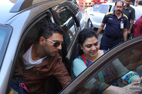 Yuvraj Singh Snapped at Airport