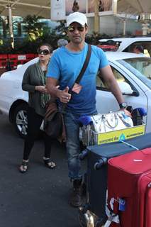 Rohit Roy  Snapped at Airport