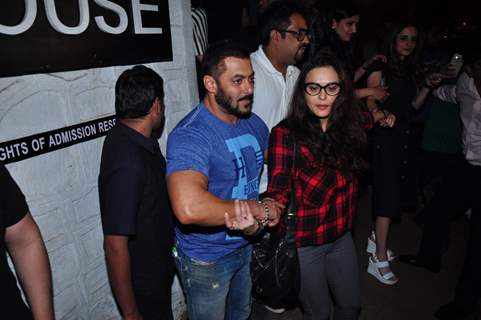 Preity Zinta Celebrates her Birthday With Salman Khan and with Friends at Olive