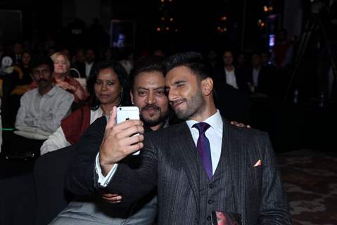 Ranveer Singh Takes Selfie with Irrfan Khan at NDTV Indian of the Year Awards