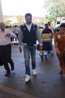 Abhishek Bachchan Snapped at Airport