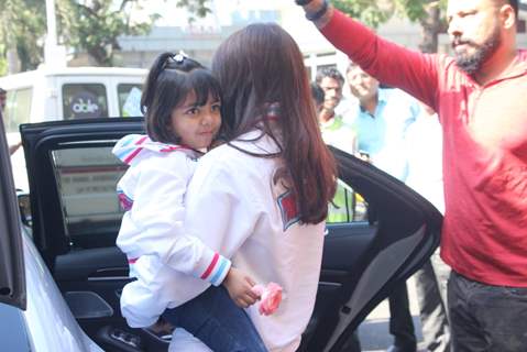 Guess - Aaradhya Bachchan Recieved a Rose on Rose day - Snapped at Airport