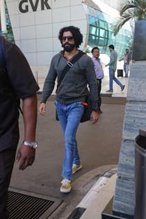 Farhan Akhtar Snapped at Airport