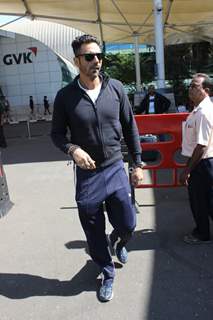 Arjun Rampal Snapped at Airport