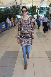 Karishma Tanna Snapped at Airport