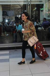 Taapsee Pannu Snapped at Airport