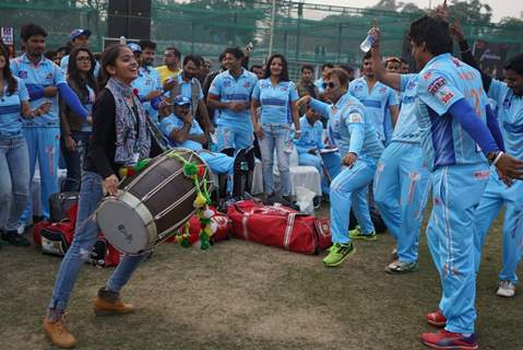 Celebs at 'Celebrity Cricket League' Match