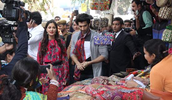 Aditya Roy Kapur and Katrina Kaif Shops at Janpath Market for Promotions of 'Fitoor'