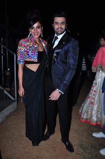 Manish Paul and Manasi Scott at National Jewellery Awards 2016